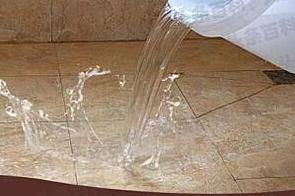 定南漏水维修 免砸砖防水材料该如何施工